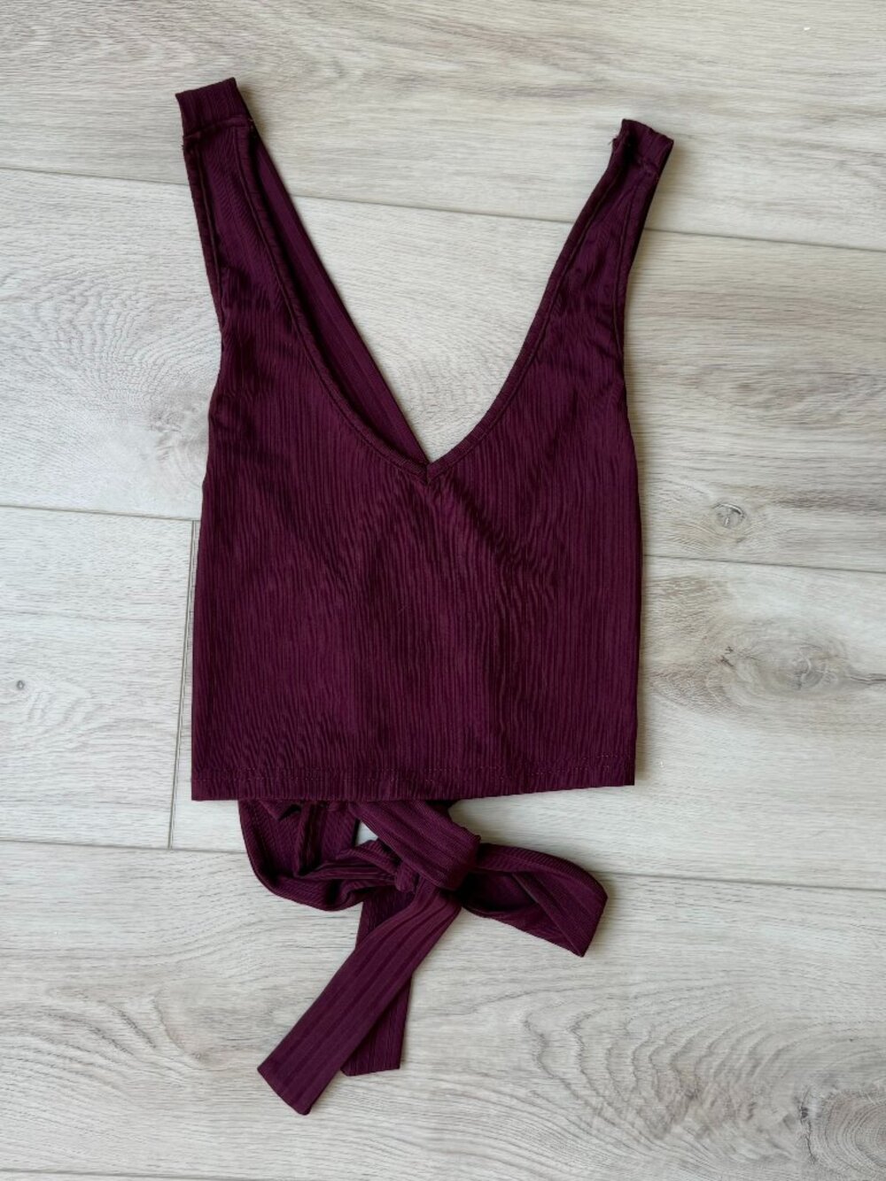 Crop Top Shirt Burgundy Open Back Tie Women’s Small Good Condition